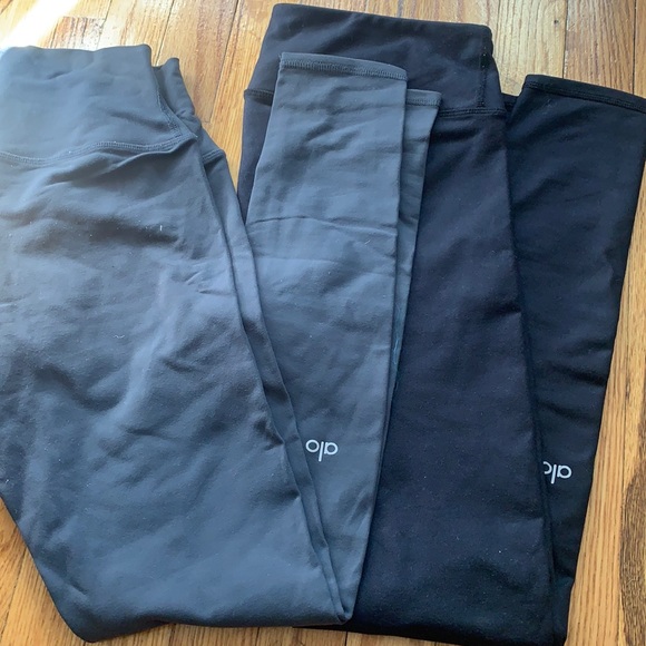 ALO Yoga Pants - Alo Yoga’s 2 leggings in good condition
